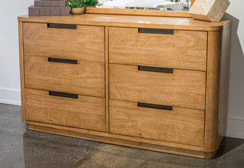 Pamaria Dresser