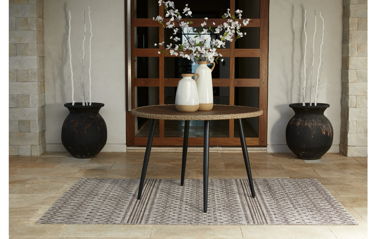 Amaris Outdoor Dining Table