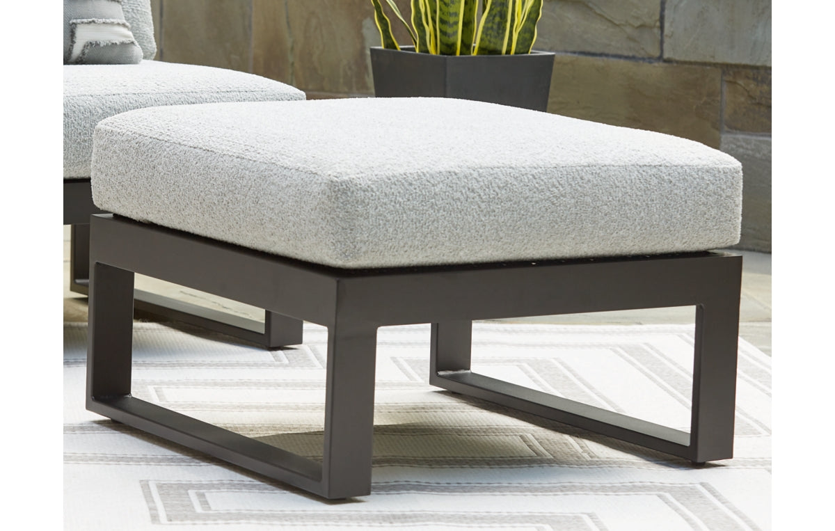 Beachloft 4-Piece Outdoor Sectional