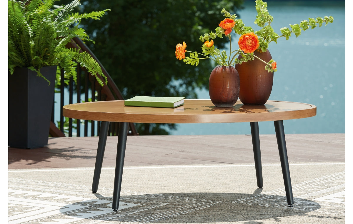 Horizon Hall Outdoor Coffee Table
