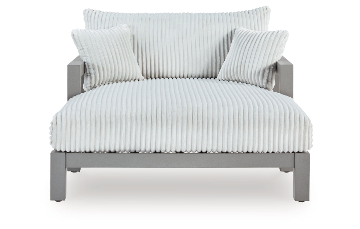 Hurley Park Outdoor Chaise Lounge with Cushion