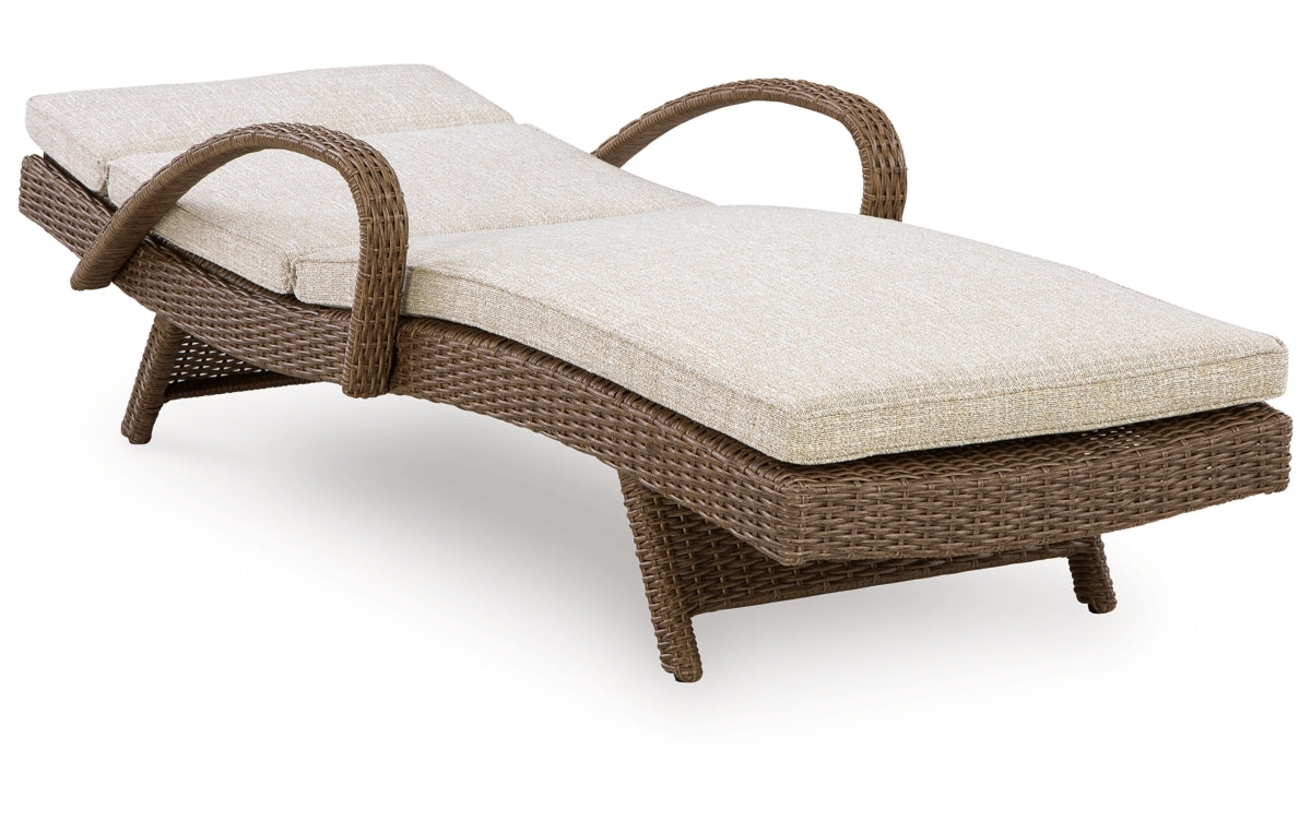 Laguna Heights Chaise Lounge with Cushion