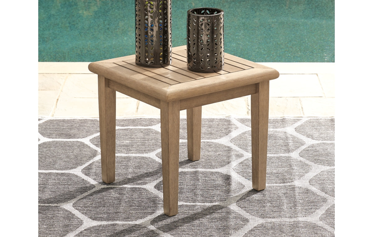 Gerianne End Table