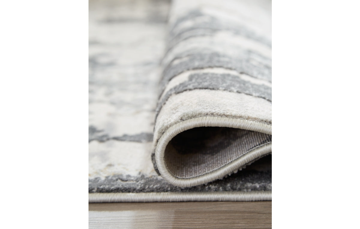 Mazatl 5'3" x 7'3" Rug