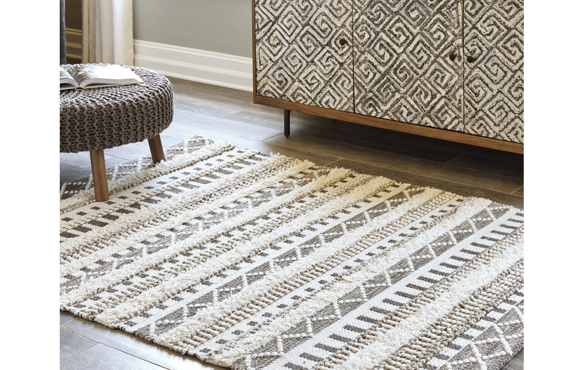 Karalee 5' x 7' Rug