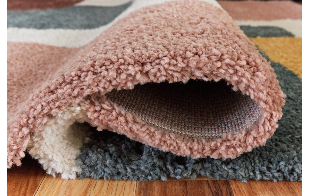 Flynnwick 5' x 7' Rug