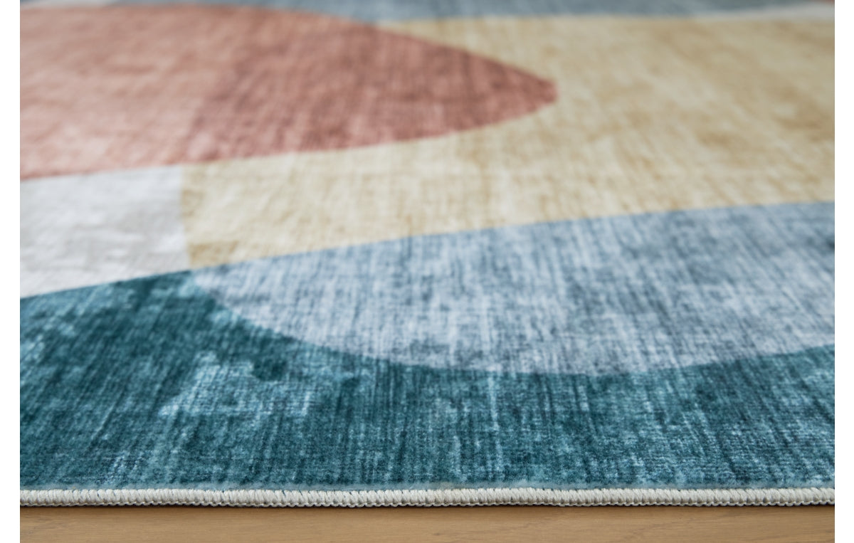 Chanleigh Washable 7'6" x 9'6" Area Rug