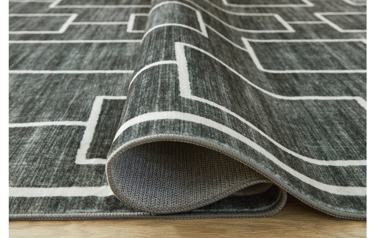 Elderland Washable 5' x 7' Area Rug