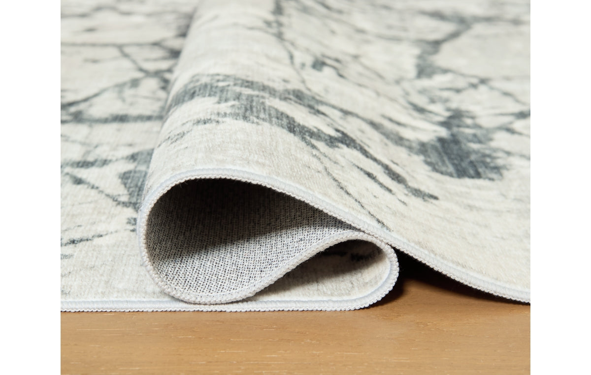 Tobinbury Washable 5' x 7' Area Rug