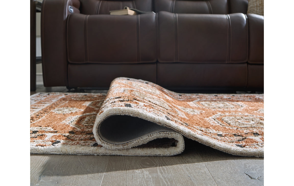 Qaabiz 5' x 7' Area Rug
