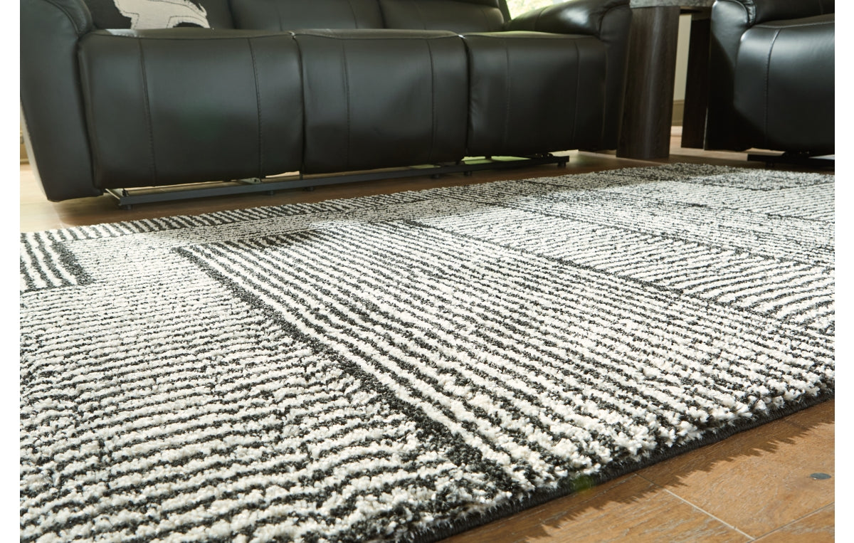 Kurtmen 5' x 7' Area Rug