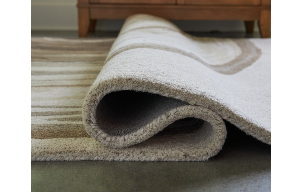 Rizwana 7'6" x 10' Area Rug