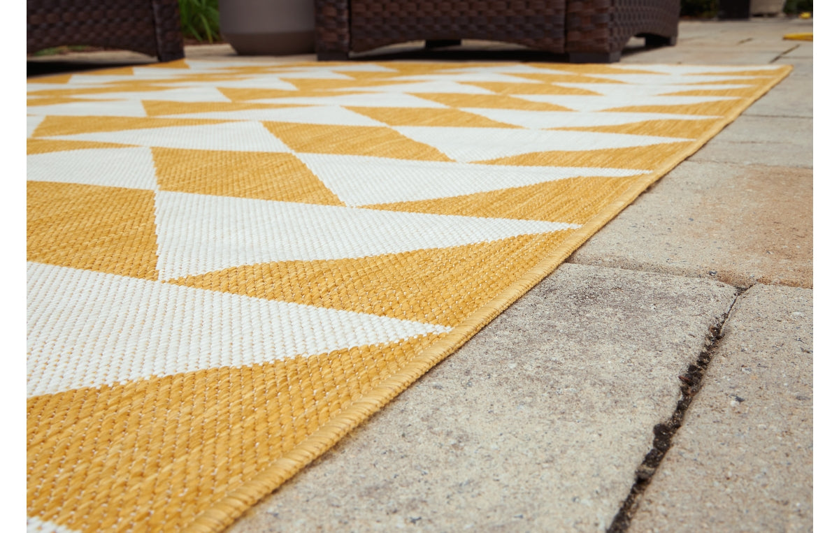 Thomley 5' x 7' Rug