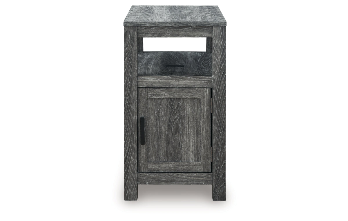 Fendenmore Chairside End Table