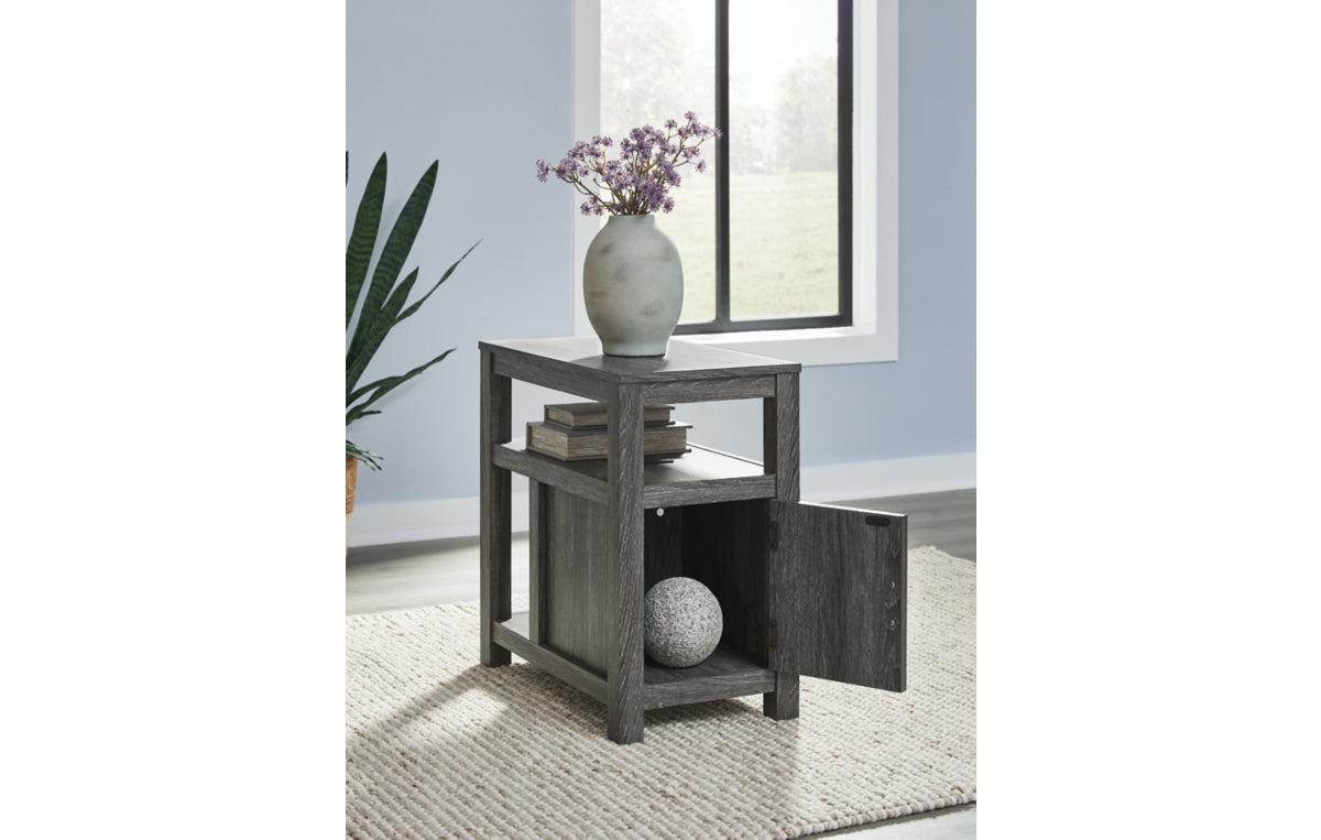 Fendenmore Chairside End Table