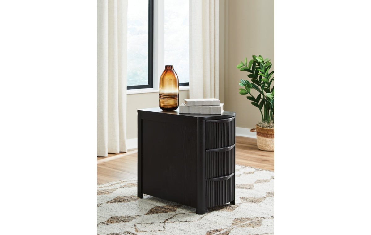 Camdill Chairside End Table