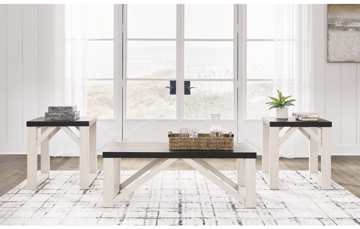 Dorrinson Table (Set of 3)