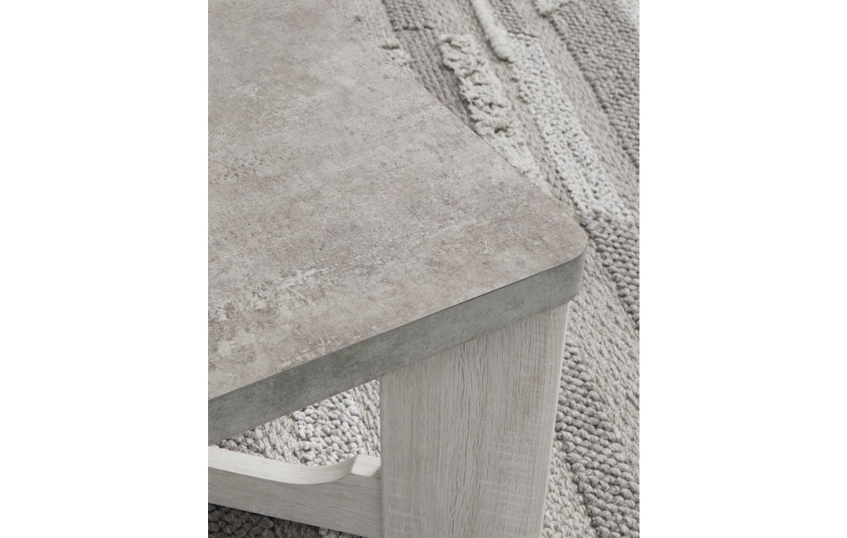 Garnilly Table (Set of 3)