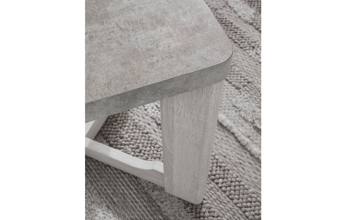 Garnilly Table (Set of 3)