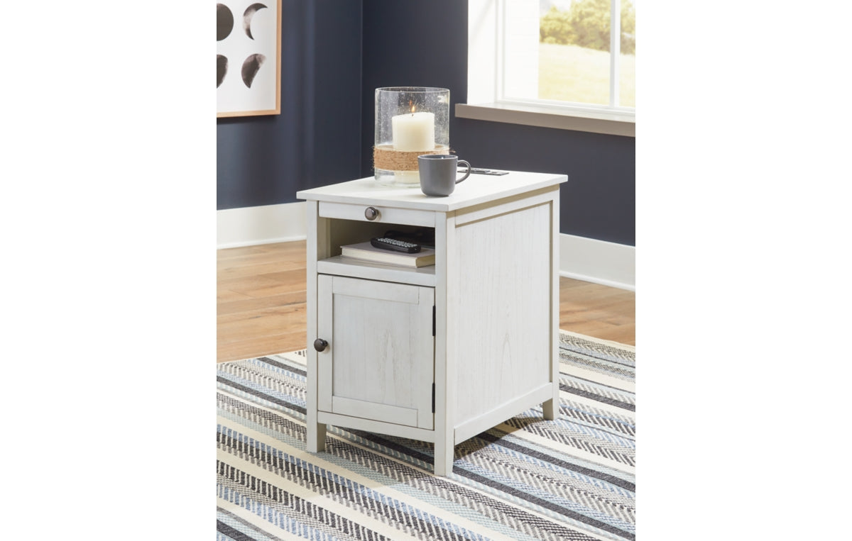 Treytown Chairside End Table