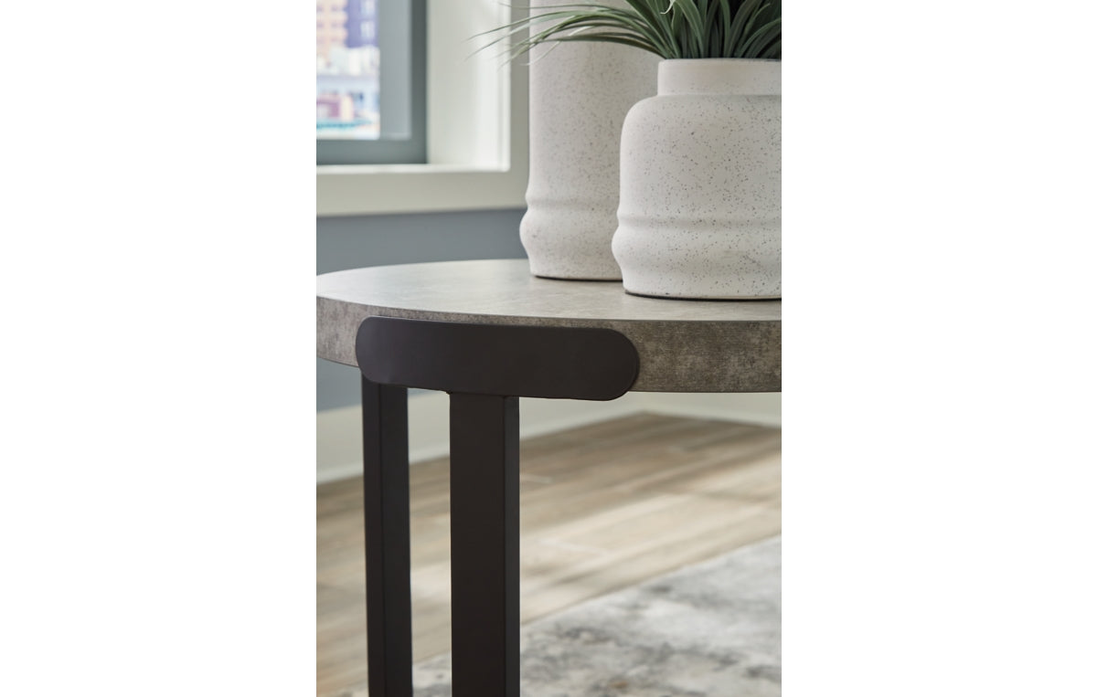 Darthurst Table (Set of 3)