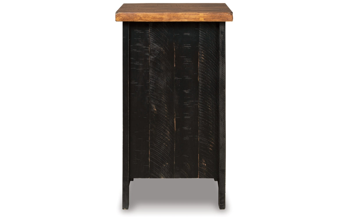 Valebeck Chairside End Table