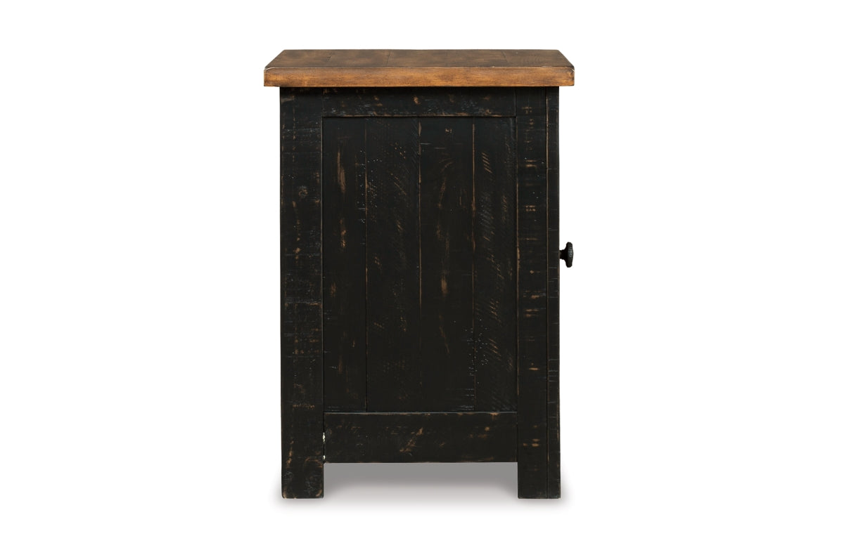 Valebeck Chairside End Table