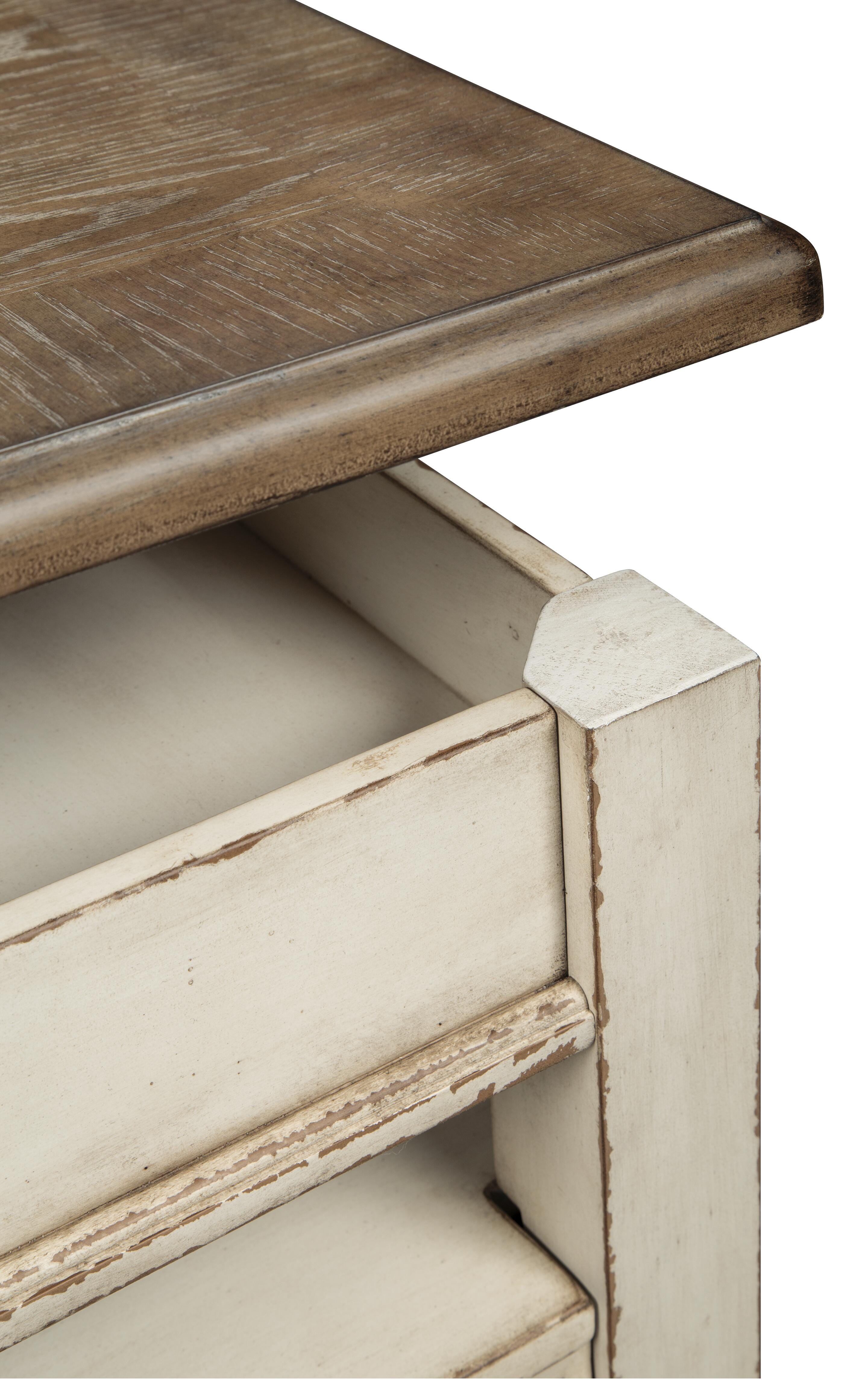 Realyn Coffee Table with Lift Top