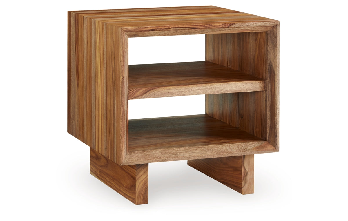 Dressonni End Table