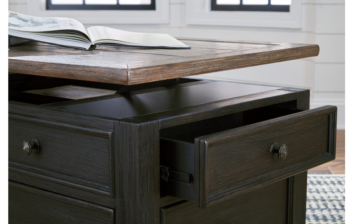 Tyler Creek Coffee Table with Lift Top