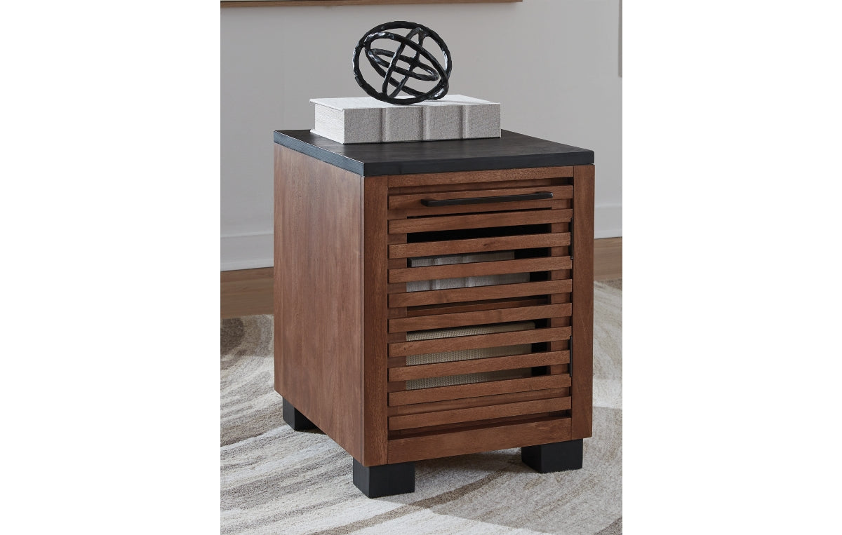 Kallari Chairside End Table