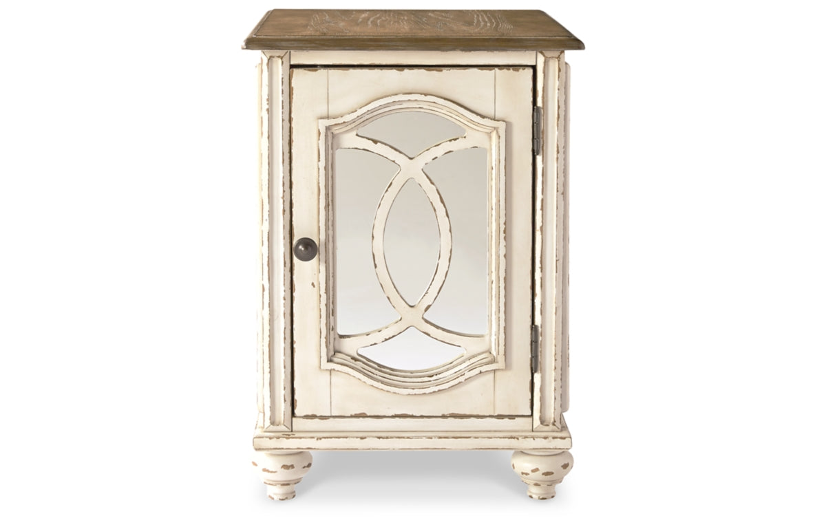 Realyn Chairside End Table
