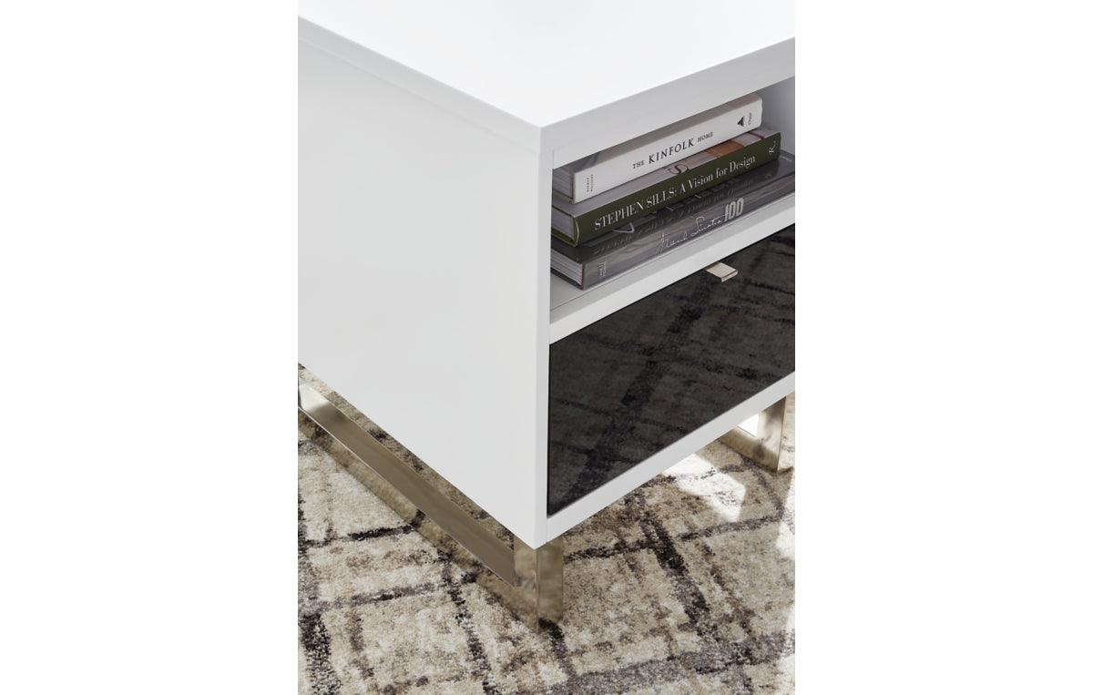 Gardoni Chairside End Table