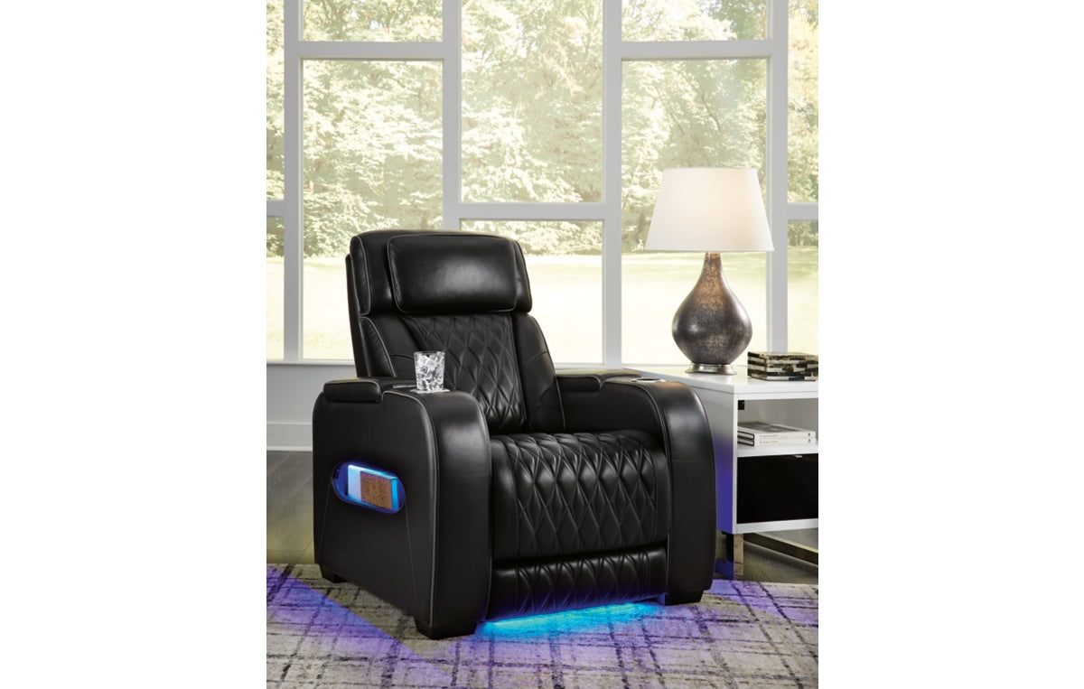 Boyington Sofa, Loveseat and Recliner