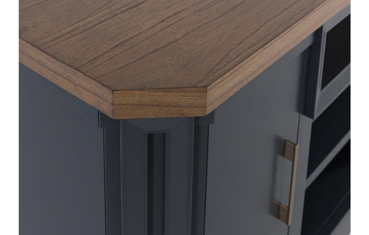 Landocken 83" TV Stand