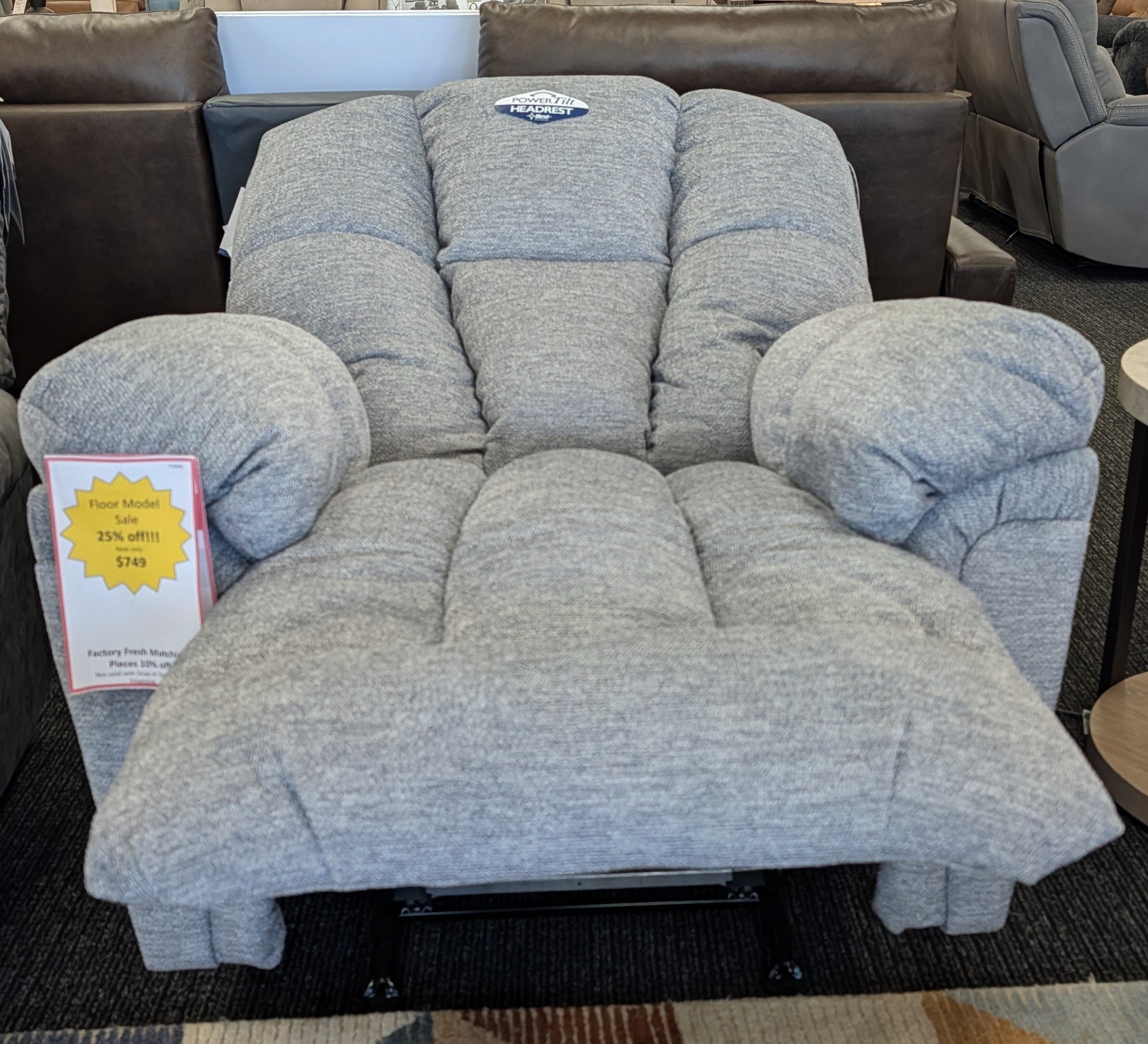 Power Recliner With Adjustable Headrest