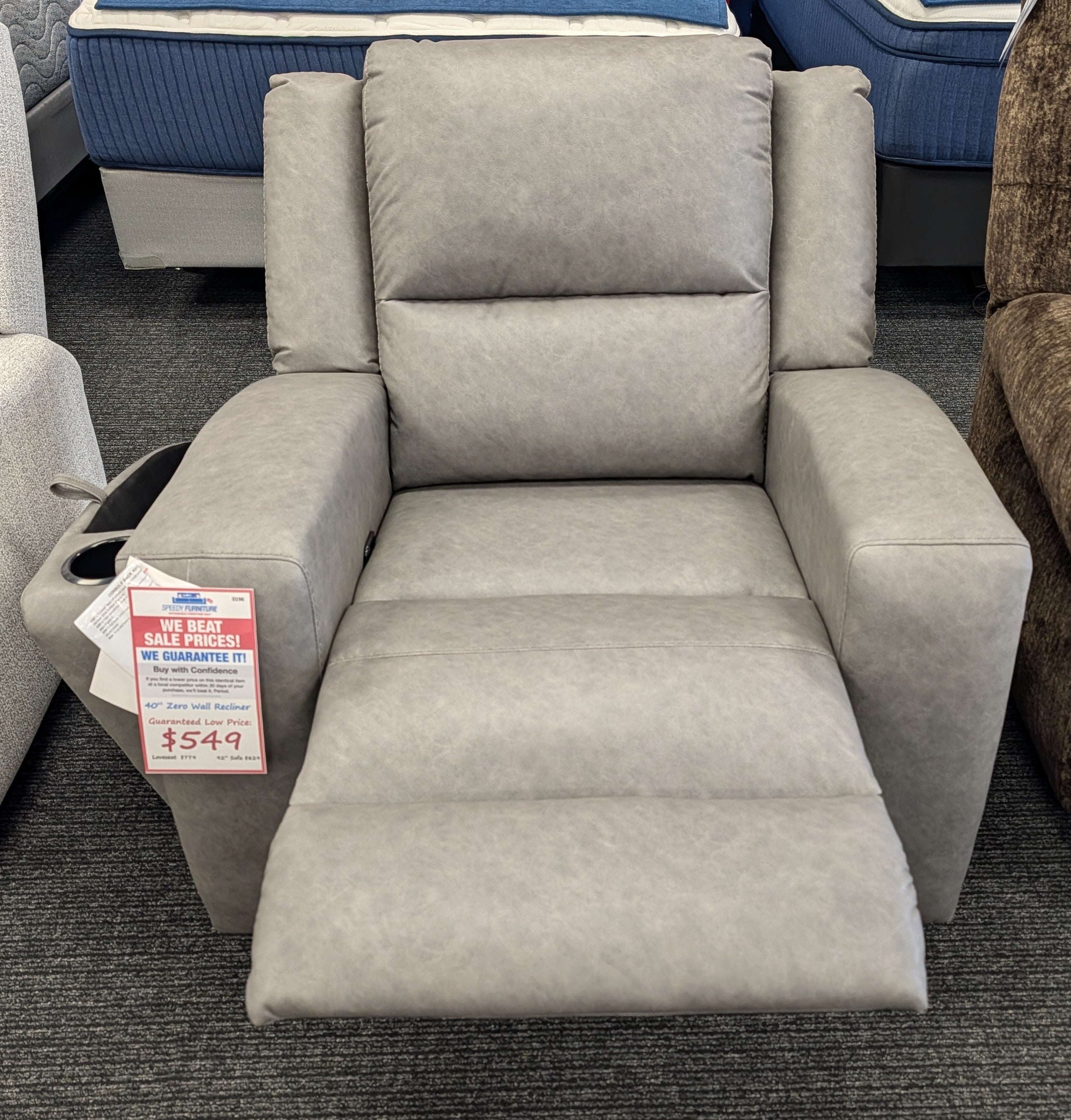 Zero Wall Recliner